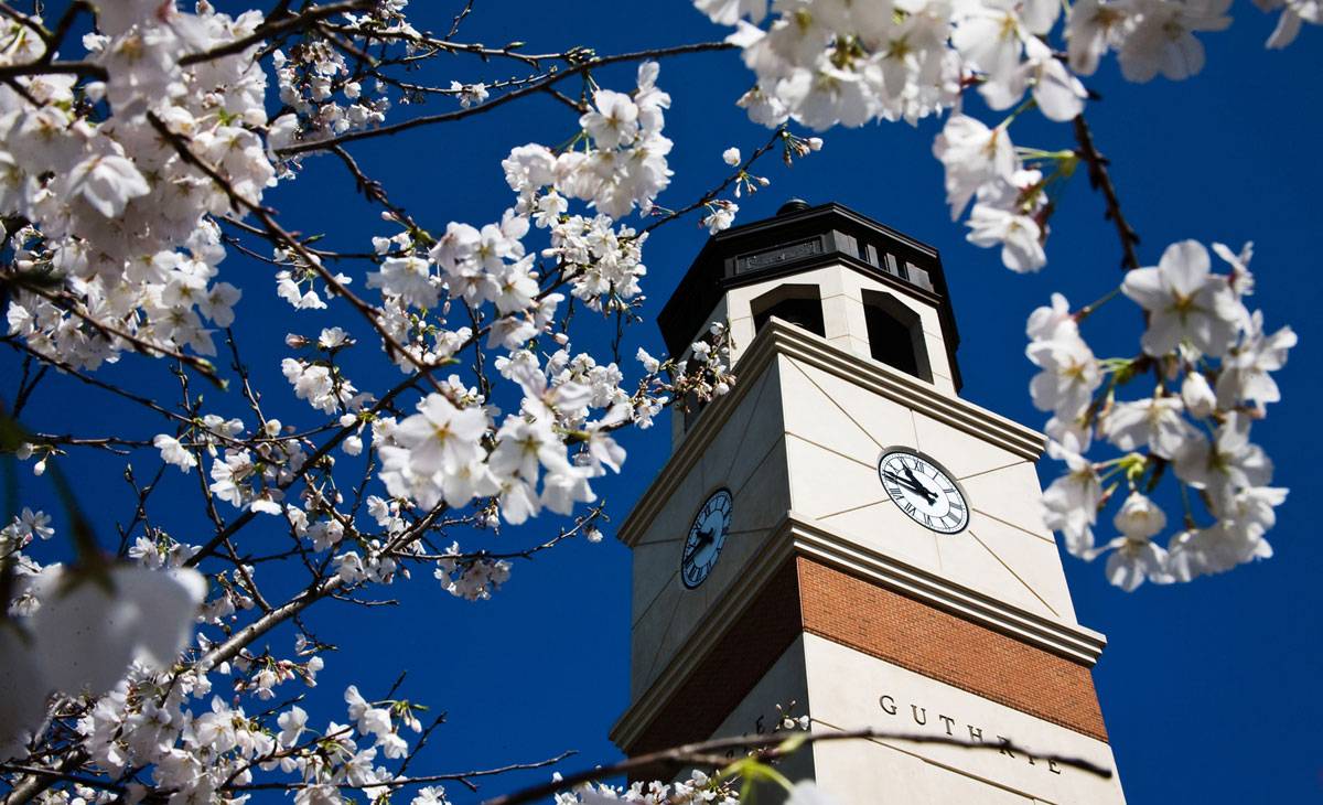 Bowling Green - Guthrie Tower Bowling Green - Guthrie Tower