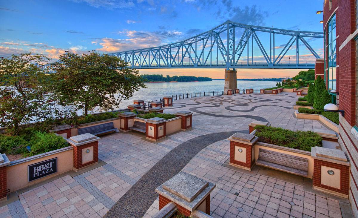 Owensboro, KY Blue Bridge BB&T Plaza
