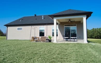 Teton Farmhouse - Goldfinch Cove - Evansville, IN