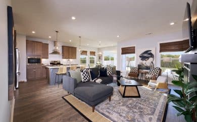Teton Farmhouse - Goldfinch Cove - Evansville, IN