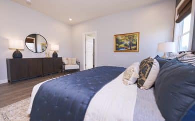 Teton Farmhouse - Goldfinch Cove - Evansville, IN