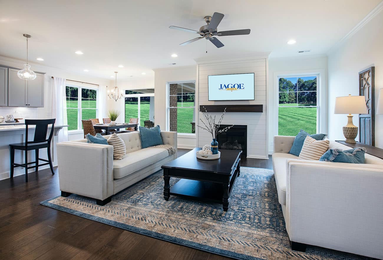 Design Studio - LittleRockCraftsman_Living_Room_TBB