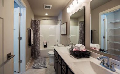 NationalFarmhouse_Bath1_MP National Bathroom