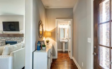 NationalFarmhouse_Bath5_CSM National Foyer