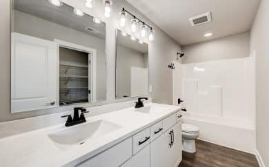 National_Farmhouse_Bath_TLBGC_ National Farmhouse Owners Bathroom