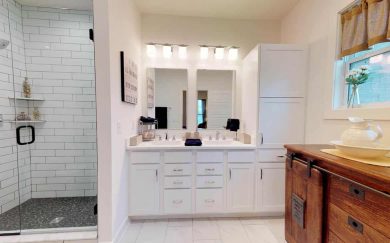 StanfordCraftsman_Bath2_TBS Stanford Master Bathroom