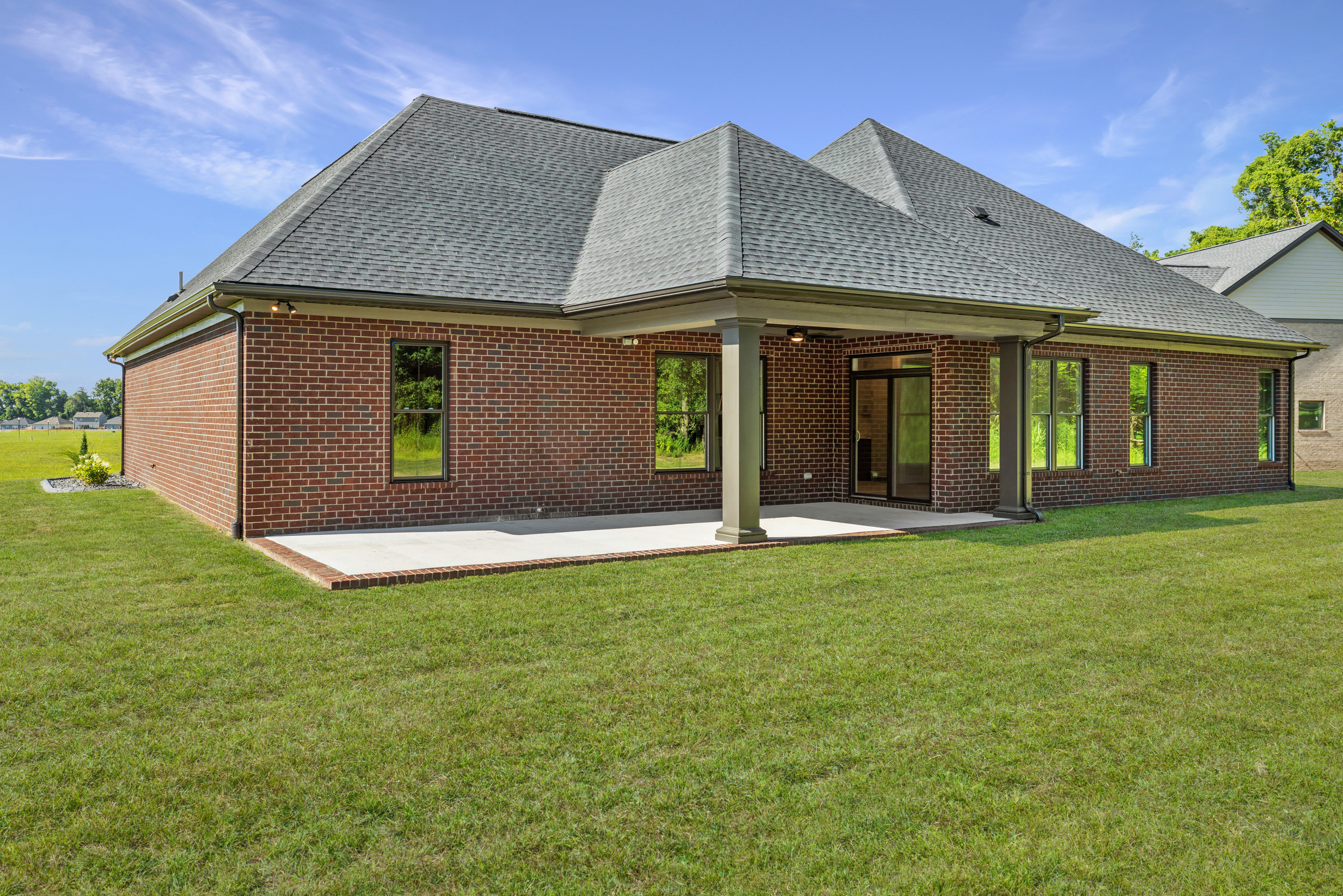 Dwight Eisenhower II w/ 3 Car - Jagoe Homes