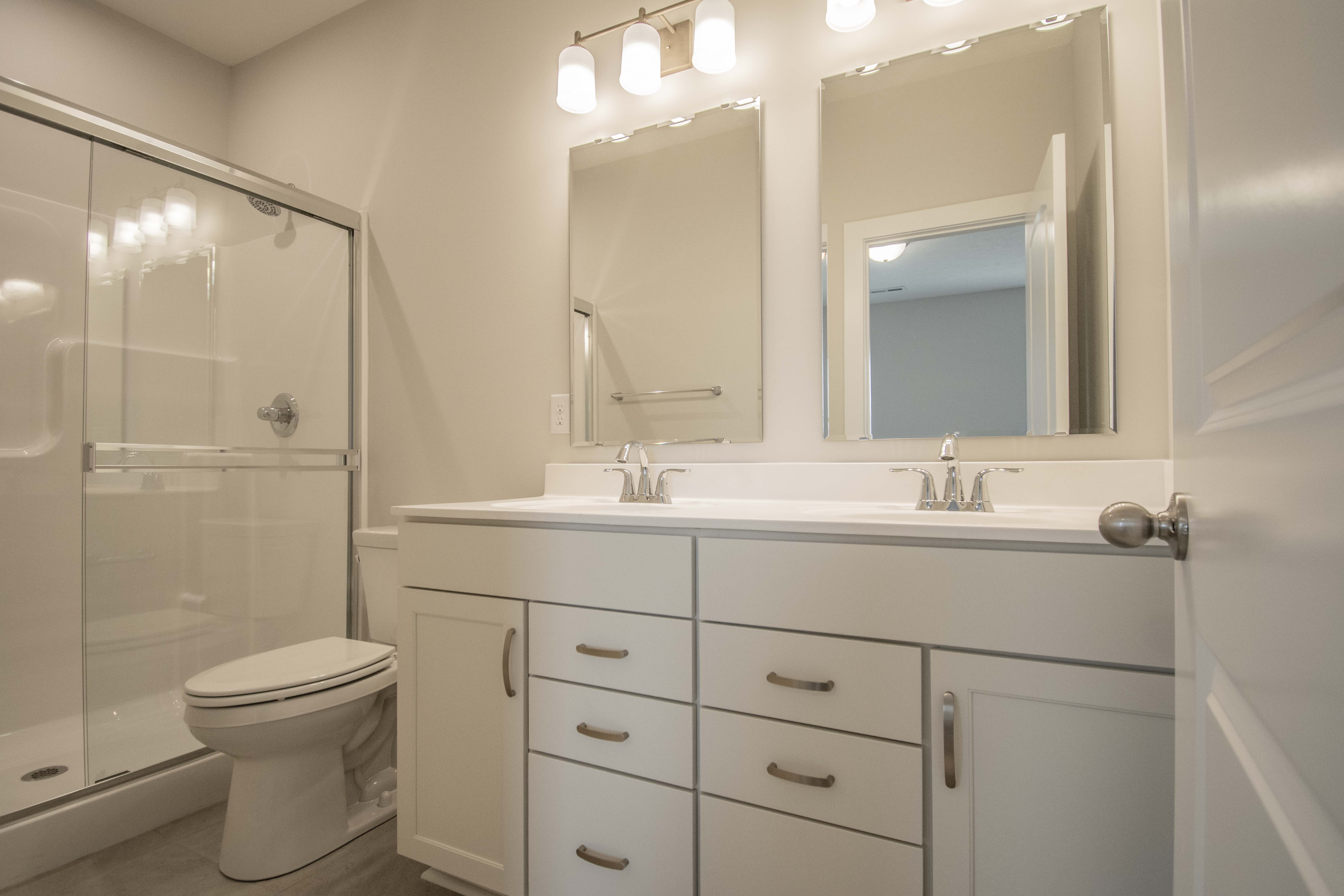 Leonardo Craftsman, Essex at Berkshire, Newburgh, Indiana leonardo craftsman essex berkshire newburgh indiana